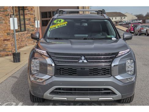 Used 2024 Mitsubishi Outlander SEL image 8