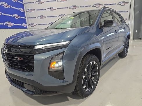 New 2026 Chevrolet Equinox RS image 3