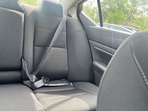 Used 2025 Nissan Altima 2.5 SV FWD image 35