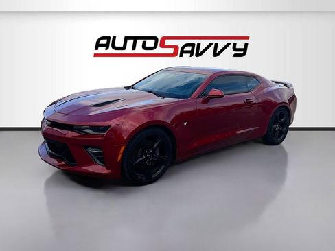 Used 2018 Chevrolet Camaro SS RWD image 3