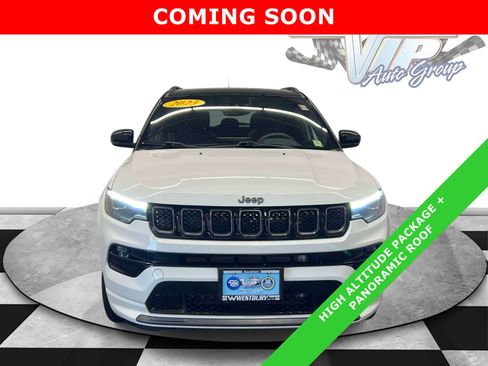 Used 2023 Jeep Compass High Altitude AWD/4WD image 2