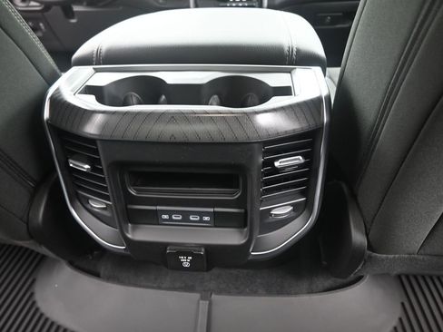 New 2026 RAM 1500 4x4 Crew Cab image 25