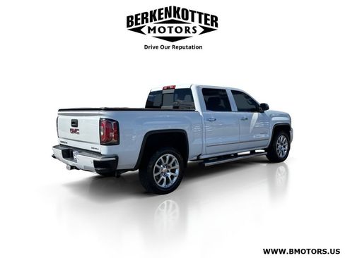 Used 2016 GMC Sierra 1500 Denali w/ Enhanced Driver Alert Package AWD/4WD image 3