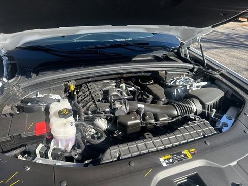 Used 2025 Jeep Grand Cherokee Limited w/ MOPAR Finishing Package image 26