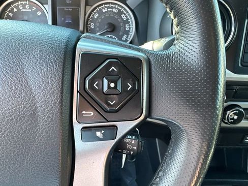 Used 2017 Toyota Tacoma SR5 w/ Tow Package AWD/4WD image 34