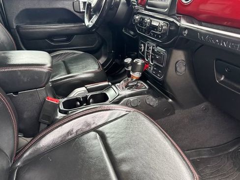 Used 2019 Jeep Wrangler Unlimited Rubicon w/ Steel Bumper Group image 19