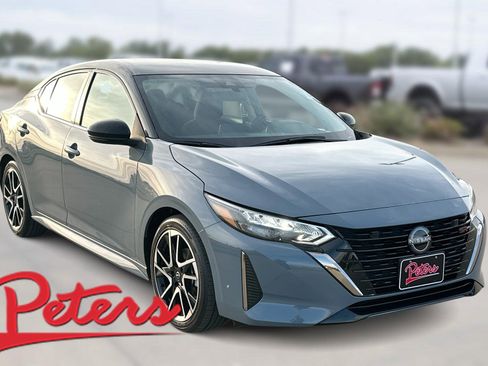 Used 2024 Nissan Sentra SR w/ Trunk Package FWD image 1
