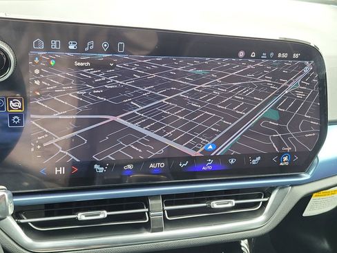 Used 2026 Chevrolet Equinox EV LT image 8