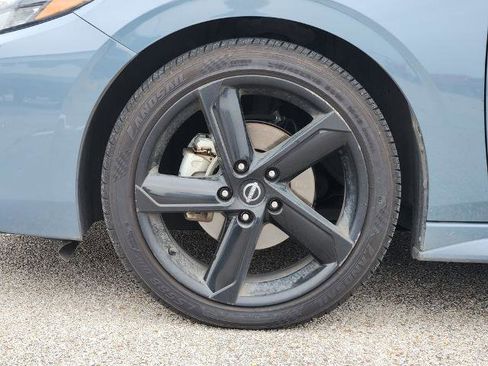 Certified 2024 Nissan Sentra SR FWD image 7