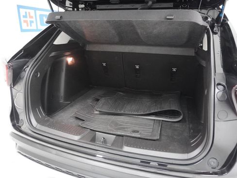 Used 2025 Chevrolet Trax LT w/ Driver Confidence Package image 7