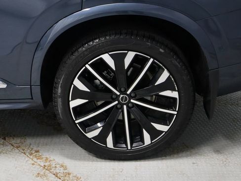Used 2025 Volvo XC90 B5 Plus w/ Protection Package AWD/4WD image 20