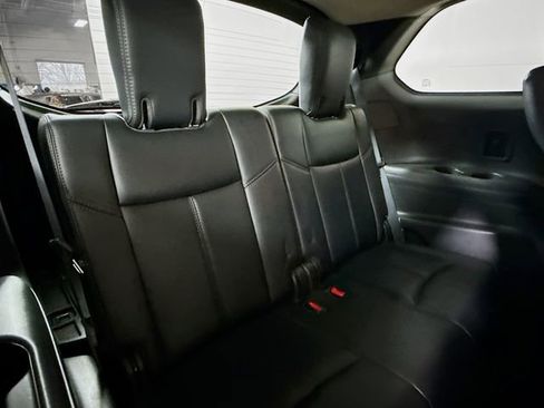 Used 2018 Nissan Pathfinder SL w/ Midnight Edition Package image 29