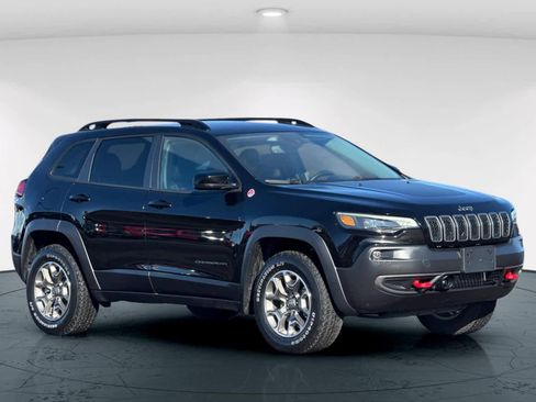 Used 2022 Jeep Cherokee Trailhawk w/ Premium Leather Package image 5