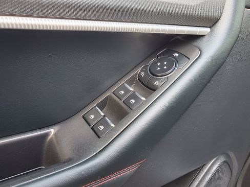 Used 2025 Ford Explorer ST-Line AWD/4WD image 10