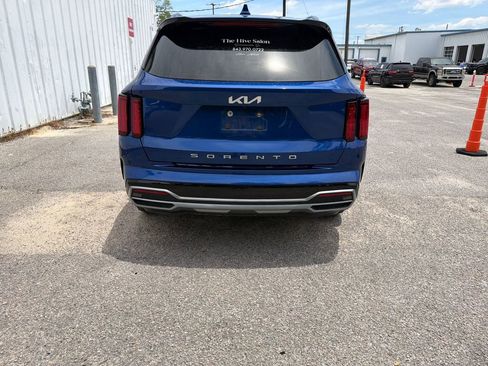 Used 2022 Kia Sorento SX FWD image 7