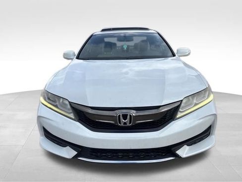 Used 2017 Honda Accord EX-L image 10