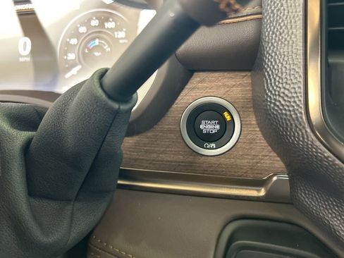 Used 2025 RAM 2500 Limited image 54