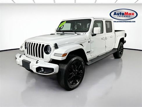 Used 2023 Jeep Gladiator Overland image 4