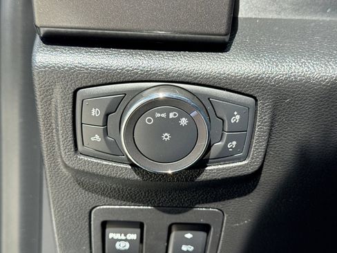 Used 2020 Ford F150 XLT w/ Equipment Group 302A Luxury AWD/4WD image 32