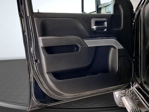 Used 2018 Chevrolet Silverado 2500 LT w/ Z71 Package, Off-Road image 25