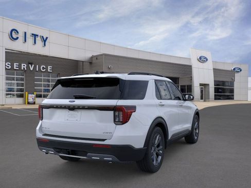 New 2026 Ford Explorer Active w/ Active Comfort Package AWD/4WD image 8