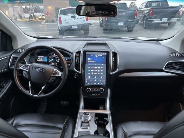 Used 2024 Ford Edge SEL AWD/4WD image 30