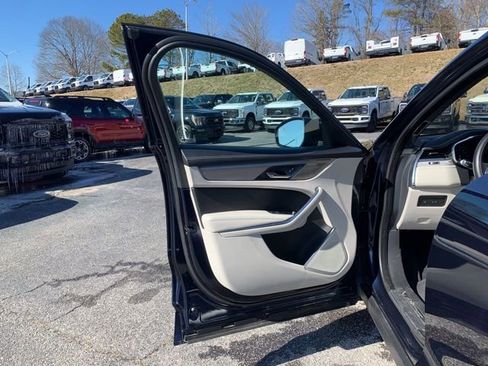 Used 2021 Jaguar F-PACE R-Dynamic S image 25