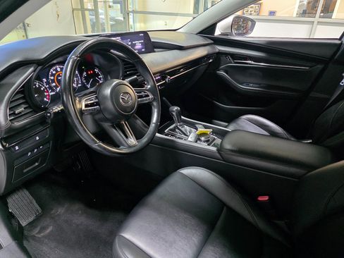 Used 2019 MAZDA MAZDA3 Sedan image 16