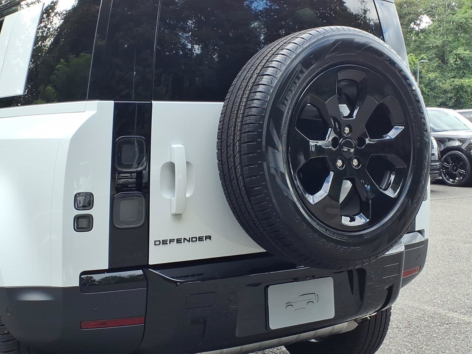 New 2026 Land Rover Defender 110 S AWD/4WD image 19