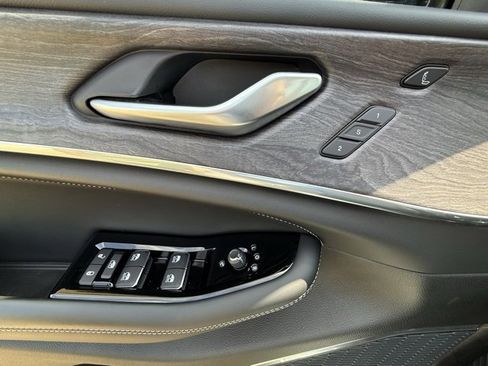 Certified 2023 Jeep Grand Cherokee Overland w/ Adv Protech Group III image 32