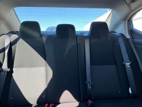 Used 2025 Nissan Sentra SV image 37