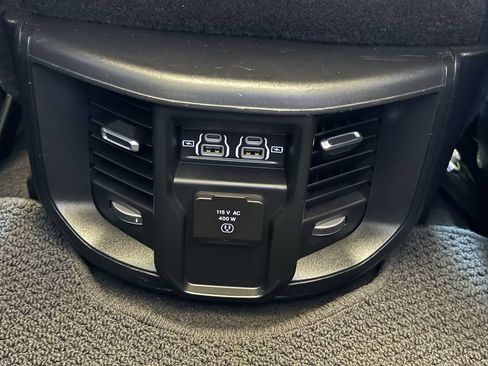 Used 2024 RAM 2500 Laramie w/ Safety Group AWD/4WD image 31