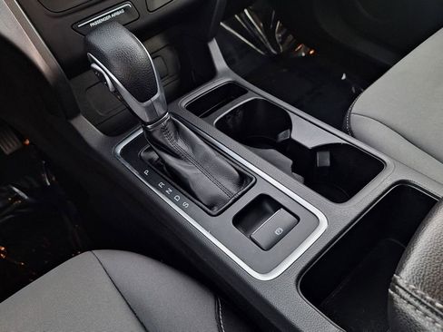 Used 2017 Ford Escape S image 23