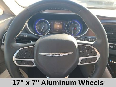 Used 2023 Chrysler Voyager LX image 13