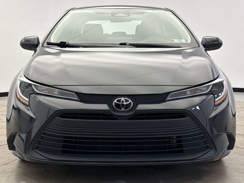 Used 2024 Toyota Corolla LE image 8