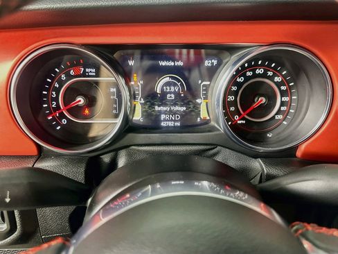 Used 2021 Jeep Wrangler Rubicon AWD/4WD image 24