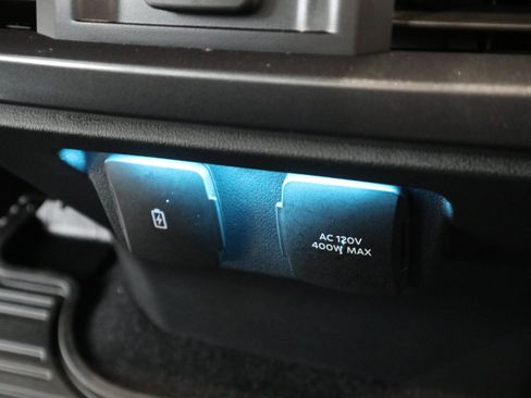 Used 2023 Ford F150 Lariat w/ Equipment Group 502A High image 18