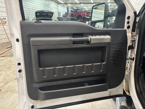 Used 2016 Ford F250 Lariat w/ Lariat Ultimate Package image 10