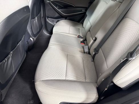 Used 2017 Hyundai Santa Fe Sport image 18