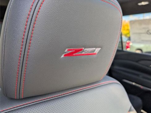 New 2026 Chevrolet Traverse Z71 w/ Enhanced Driving Package image 9