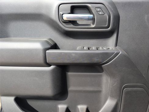 Used 2025 Chevrolet Silverado 1500 Custom w/ Turbomax Blackout Package image 14