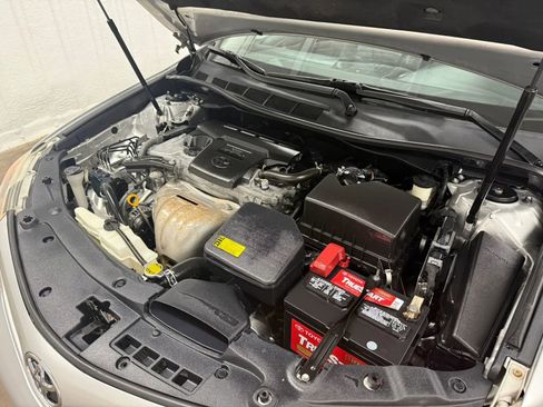 Used 2012 Toyota Camry SE image 18