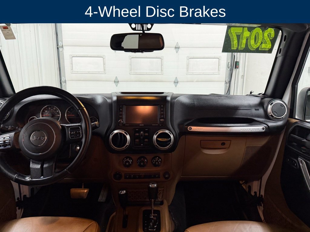 Used 2017 Jeep Wrangler Unlimited Sahara w/ Connectivity Group AWD/4WD image 18