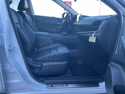 New 2026 Nissan Rogue SV image 24