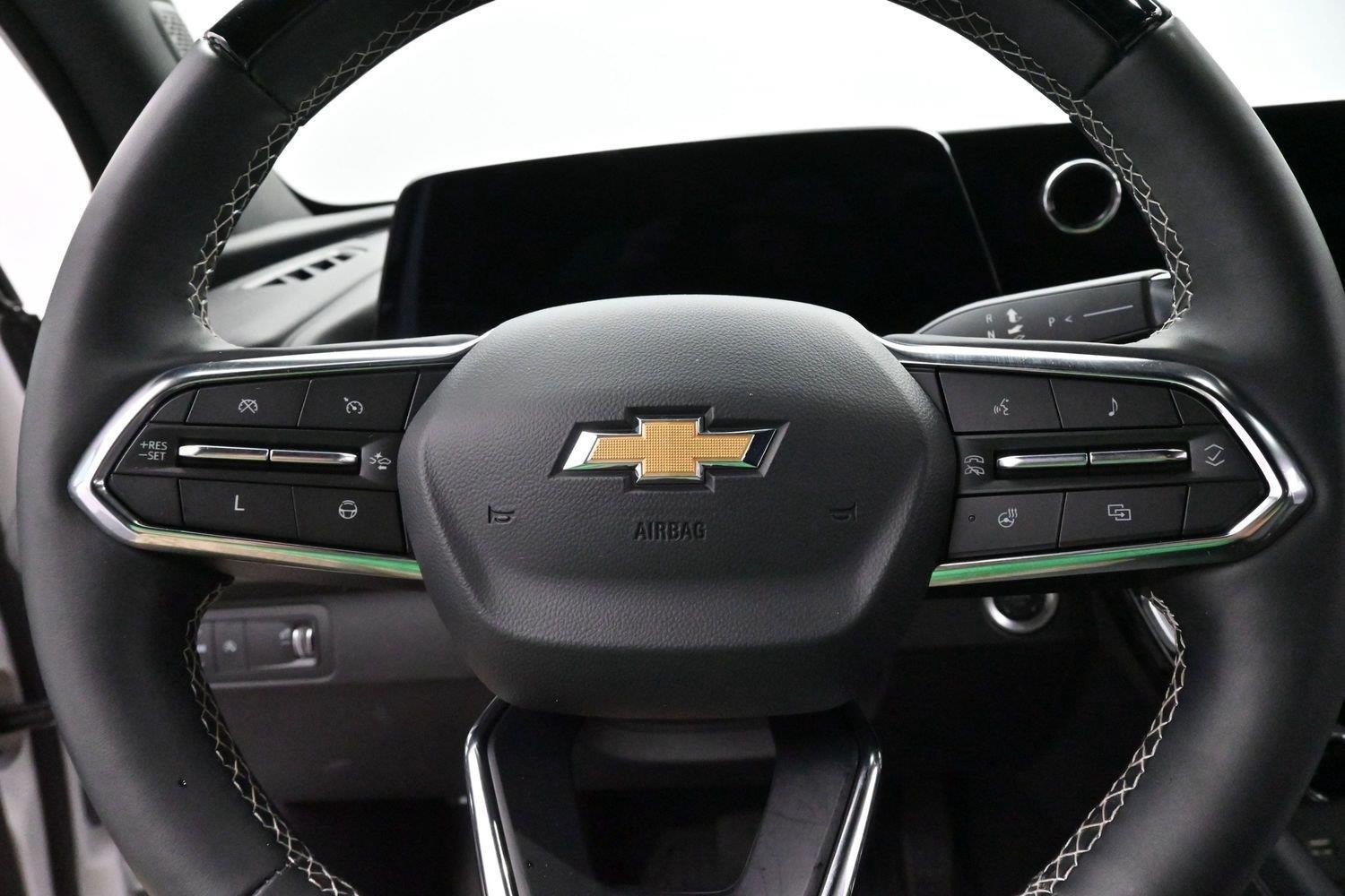 Used 2025 Chevrolet Traverse High Country FWD image 19