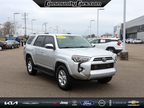 Used 2021 Toyota 4Runner SR5 Premium image 9