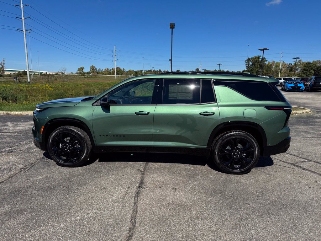 New 2027 Chevrolet Traverse RS w/ LPO, Floor Liner Package AWD/4WD image 4