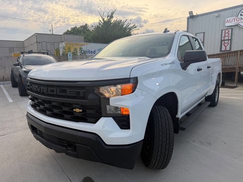 Used 2025 Chevrolet Silverado 1500 W/T AWD/4WD image 1