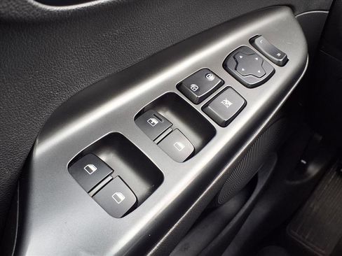 Used 2020 Hyundai Kona SE image 10