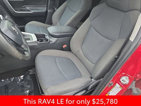 Used 2022 Toyota RAV4 LE image 20